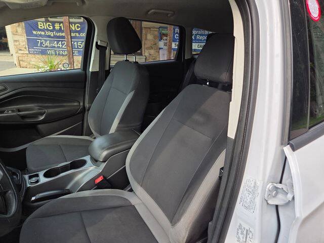 Used 2014 Ford Escape S w/ Equipment Group 101B FWD image 19