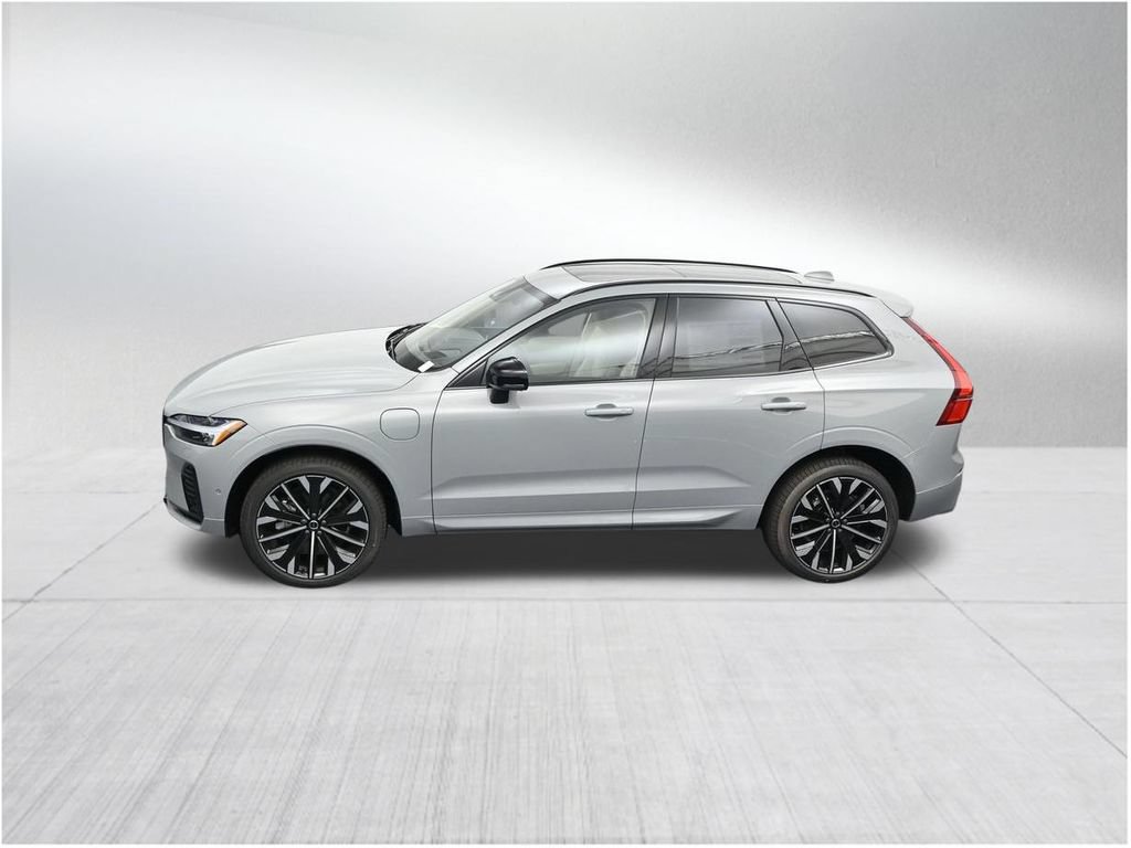 New 2026 Volvo XC60 T8 Ultra w/ Protection Package Premier AWD/4WD image 13