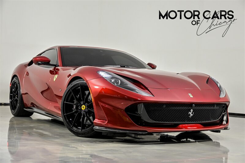 Used 2020 Ferrari 812 Superfast RWD image 1