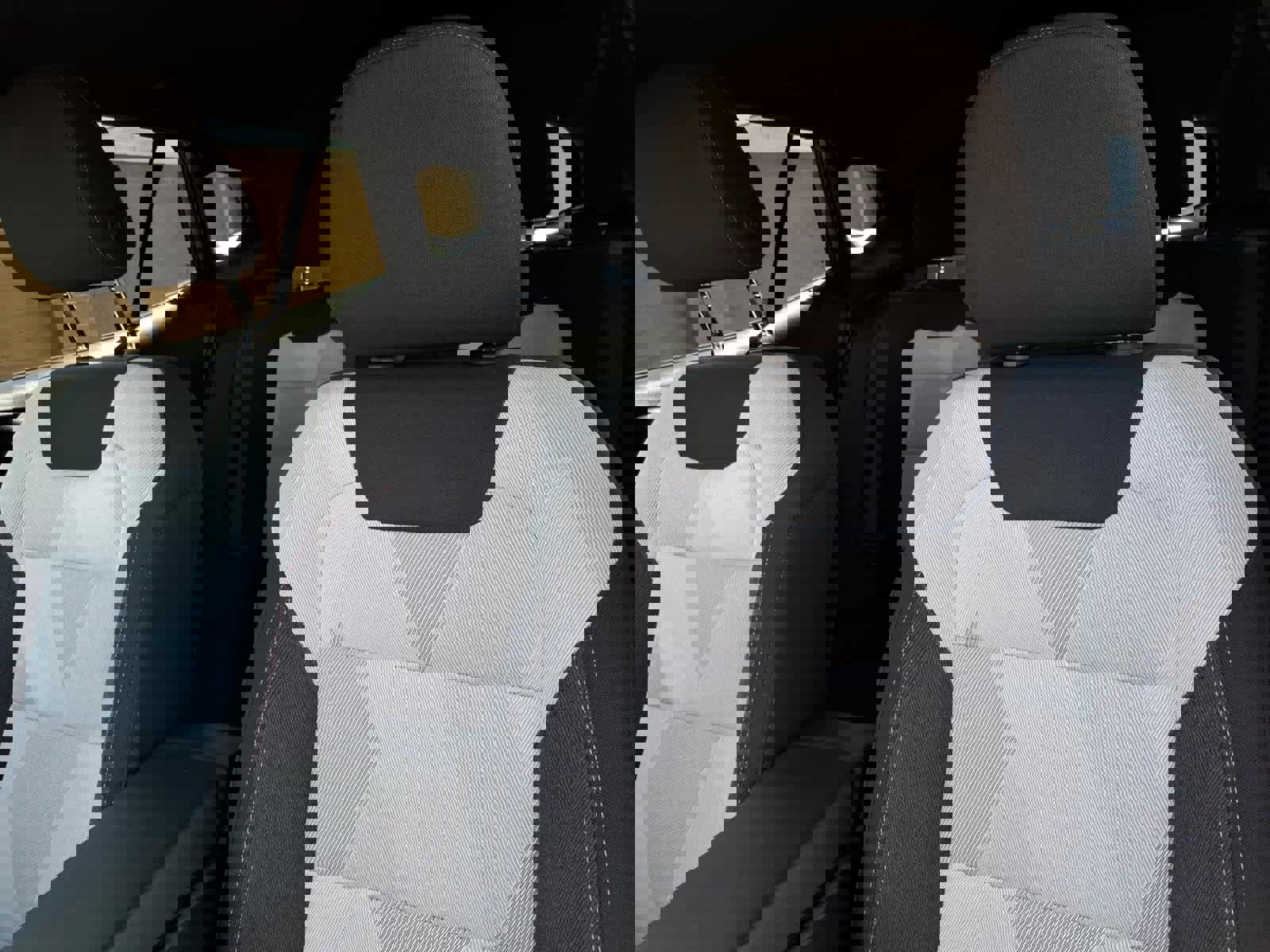 Used 2024 Chevrolet Trax RS image 26