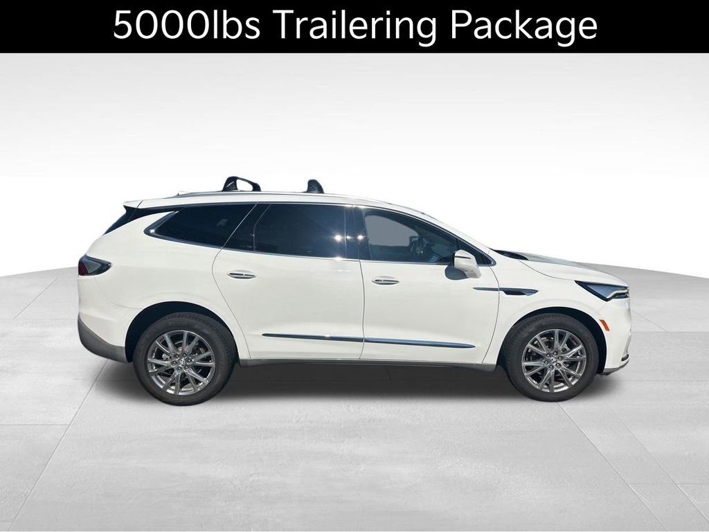 Used 2023 Buick Enclave Essence w/ Experience Buick Package image 3