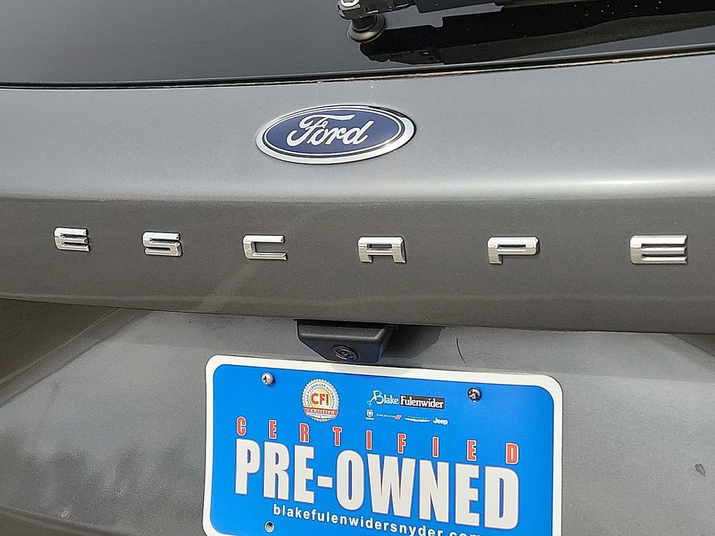 Used 2022 Ford Escape SE w/ SE Sport Appearance Package image 10