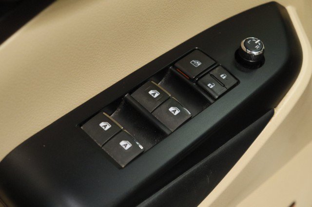 Used 2014 Toyota Highlander Limited FWD image 20