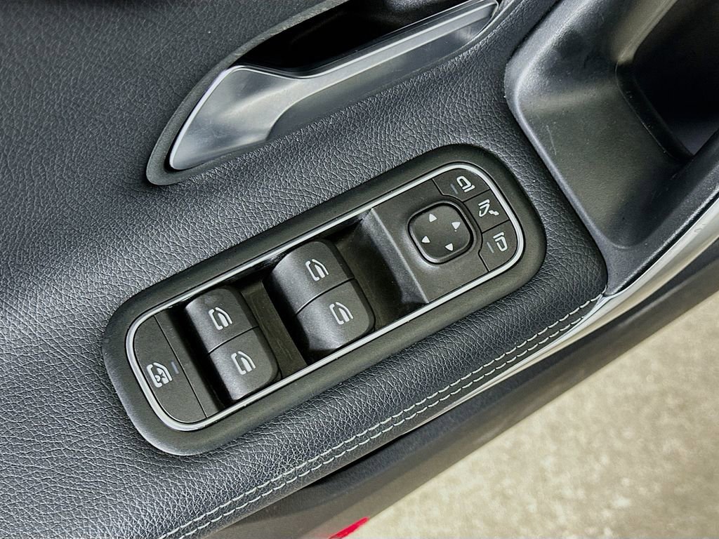 Used 2023 Mercedes-Benz CLA 35 AMG 4MATIC w/ Parking Assistance Package image 20