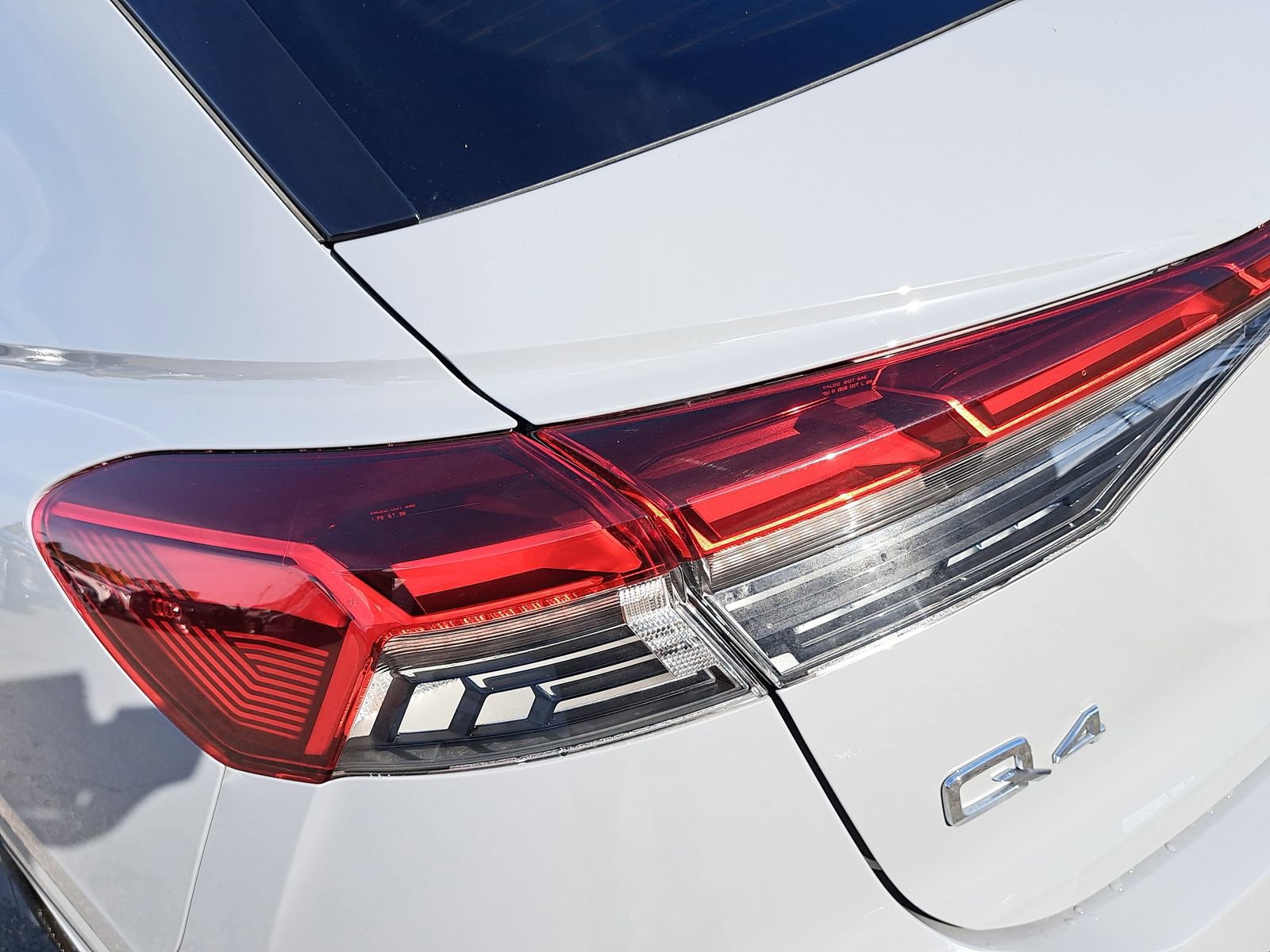 Certified 2024 Audi Q4 e-tron Premium image 38