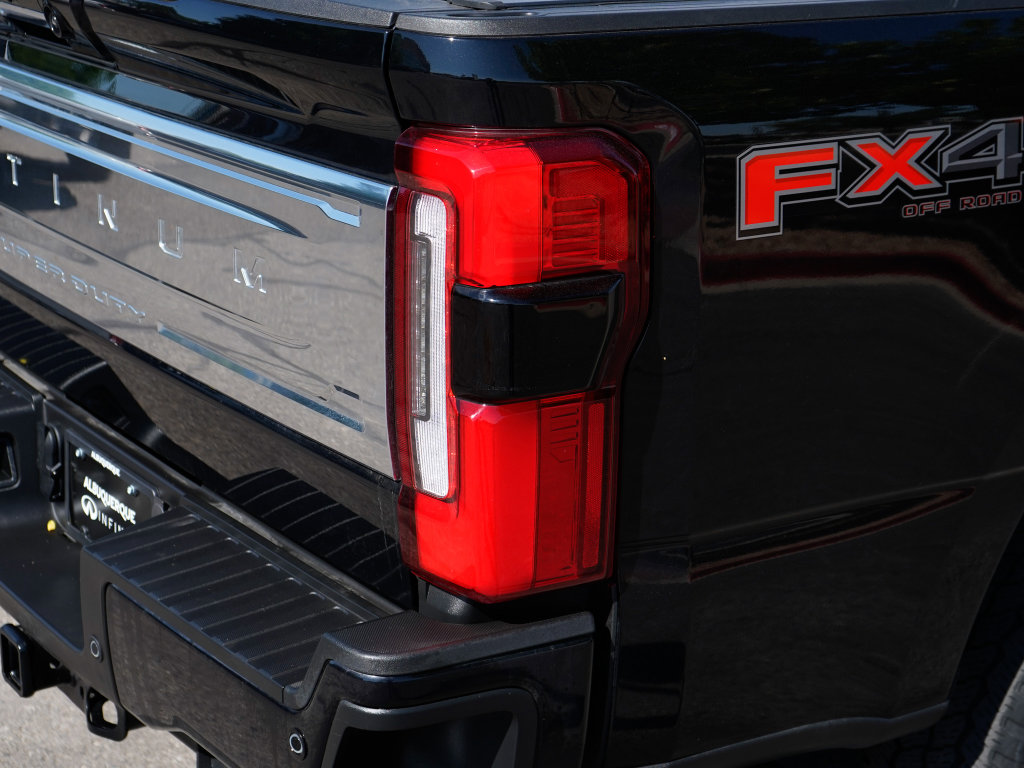 Used 2024 Ford F350 Platinum w/ FX4 Off-Road Package AWD/4WD image 3