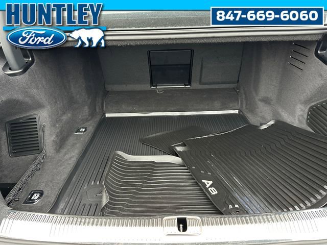 Used 2021 Audi S8 L image 13