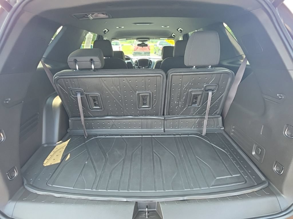 Used 2023 Chevrolet Traverse LT w/ LPO, Floor Liner Package AWD/4WD image 14