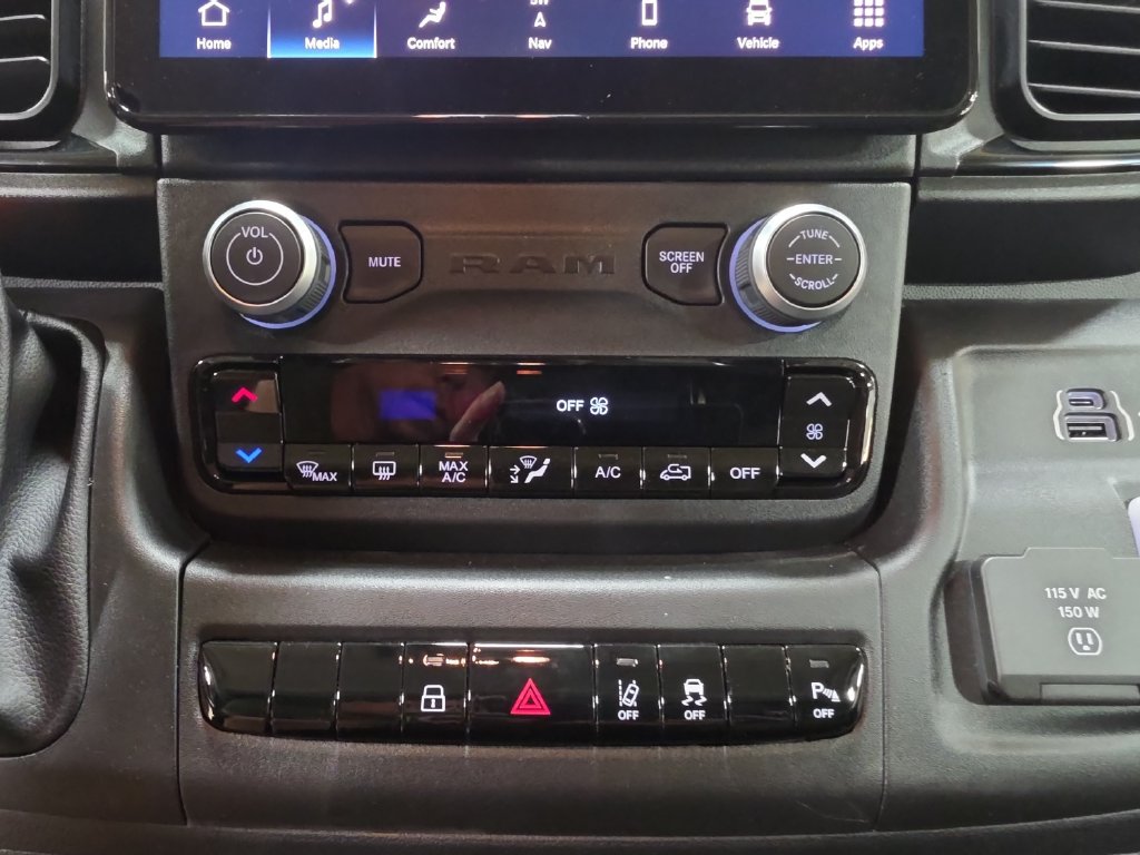 New 2026 RAM ProMaster 2500 w/ Premium Convenience Group FWD image 20