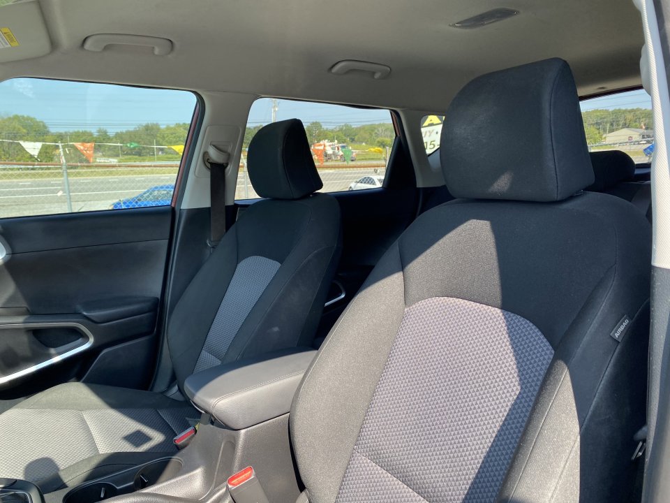 Used 2021 Kia Soul LX image 10