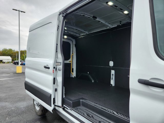 New 2026 Ford Transit 250 148 Medium Roof Extended AWD image 16