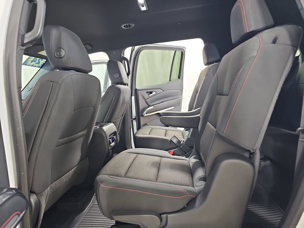 Used 2024 Chevrolet Traverse Z71 w/ Enhanced Driving Package image 21