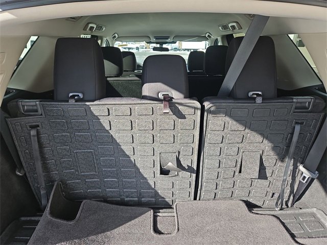 Used 2022 Nissan Pathfinder SV image 24