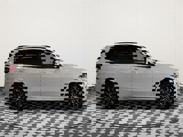 New 2026 BMW X5 xDrive40i w/ M Sport Package image 2