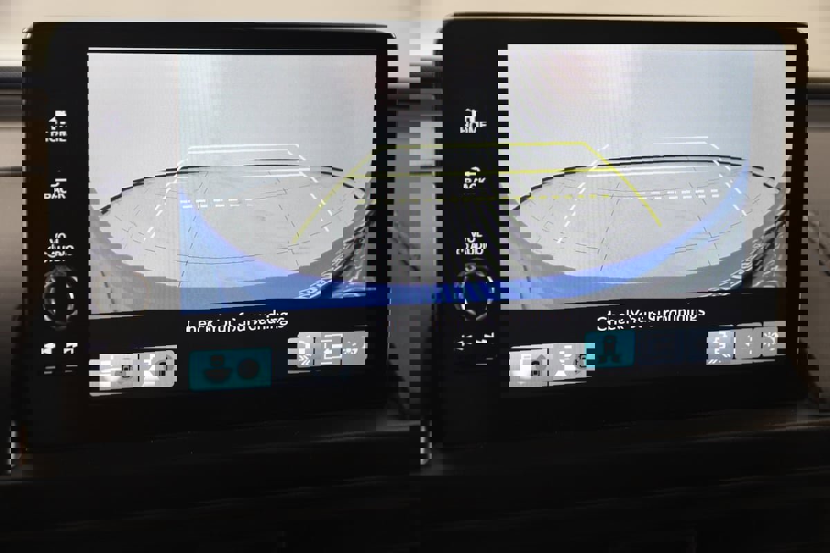 Used 2023 Honda Pilot TrailSport image 9