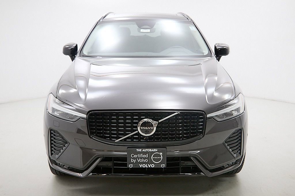 Certified 2023 Volvo XC60 B5 Plus w/ Climate Package image 5