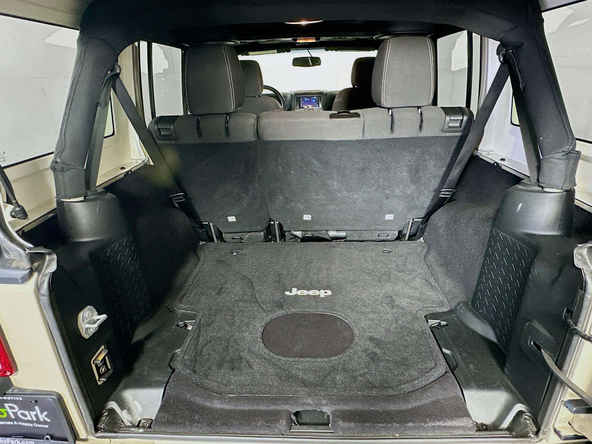 Used 2017 Jeep Wrangler Unlimited Sahara w/ Max Tow Package image 25