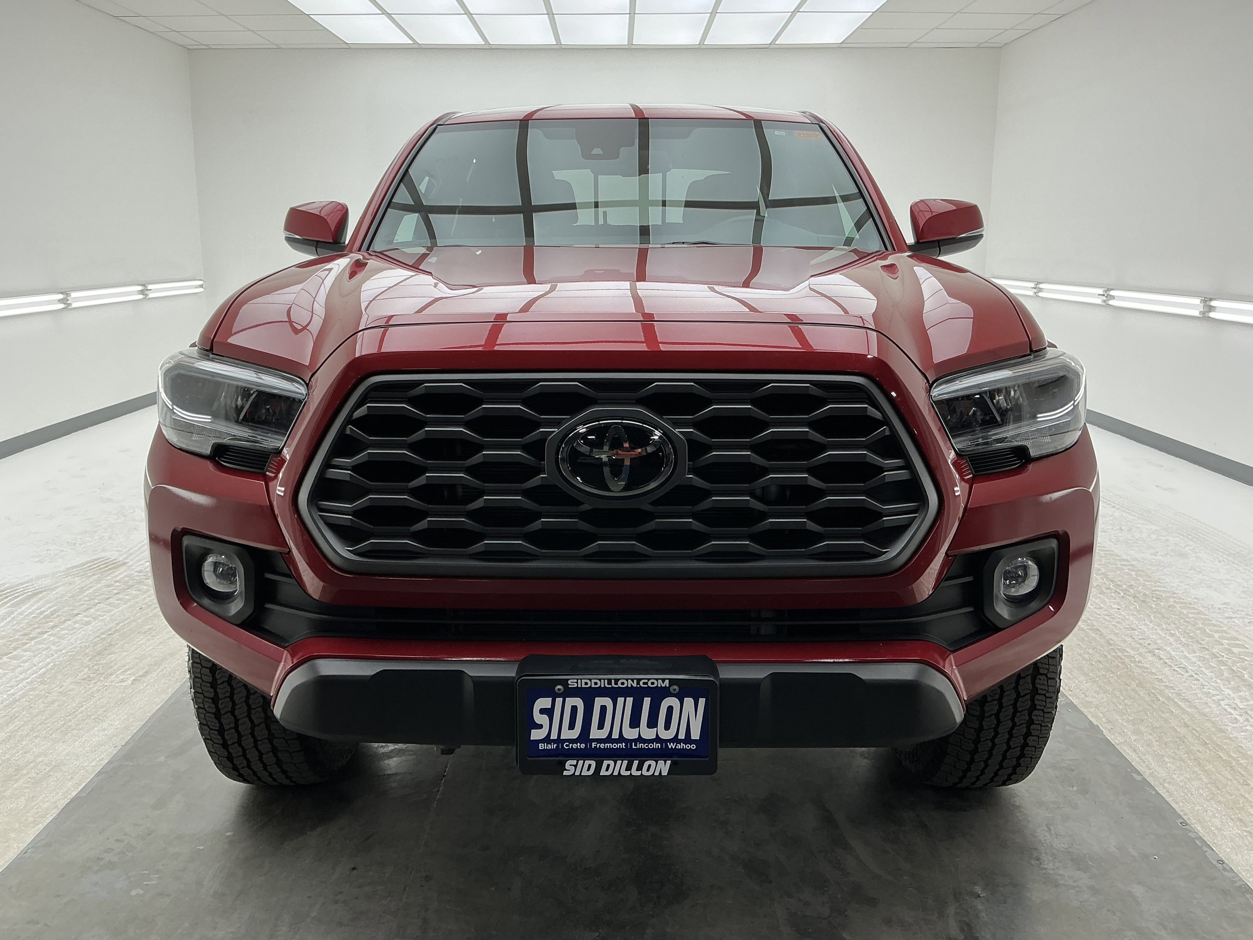 Used 2023 Toyota Tacoma SR image 2