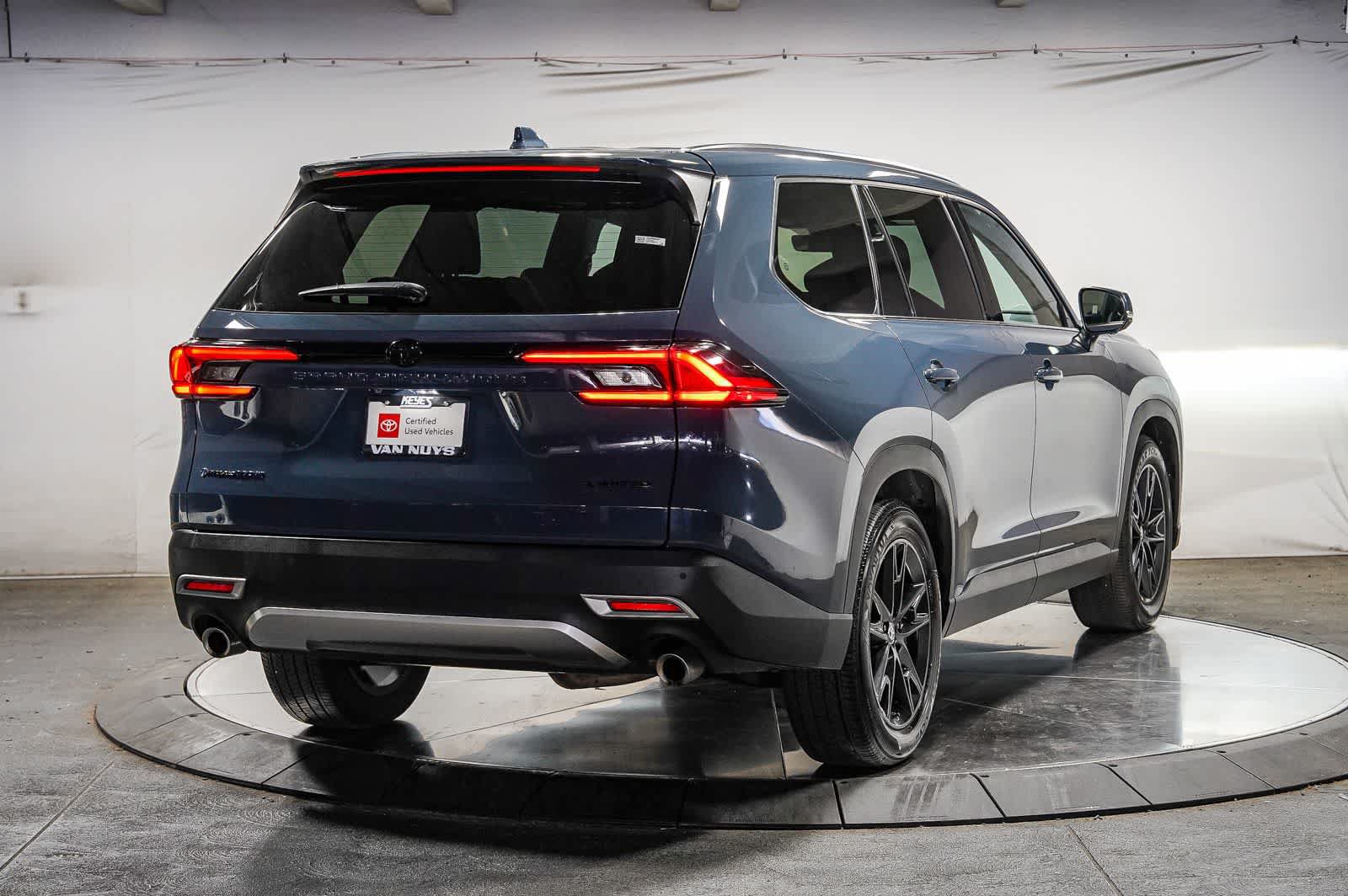 Certified 2025 Toyota Grand Highlander AWD Hybrid image 5
