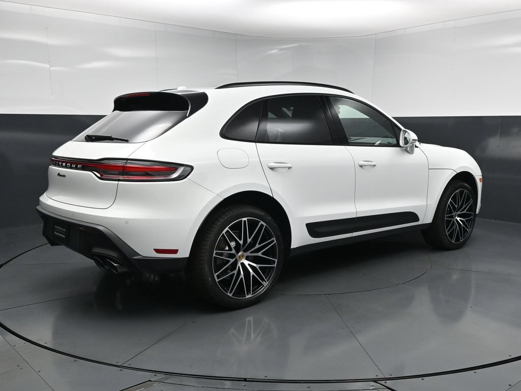 New 2026 Porsche Macan AWD/4WD image 10