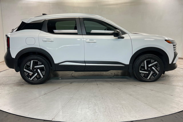 Used 2026 Nissan Kicks SV FWD image 6