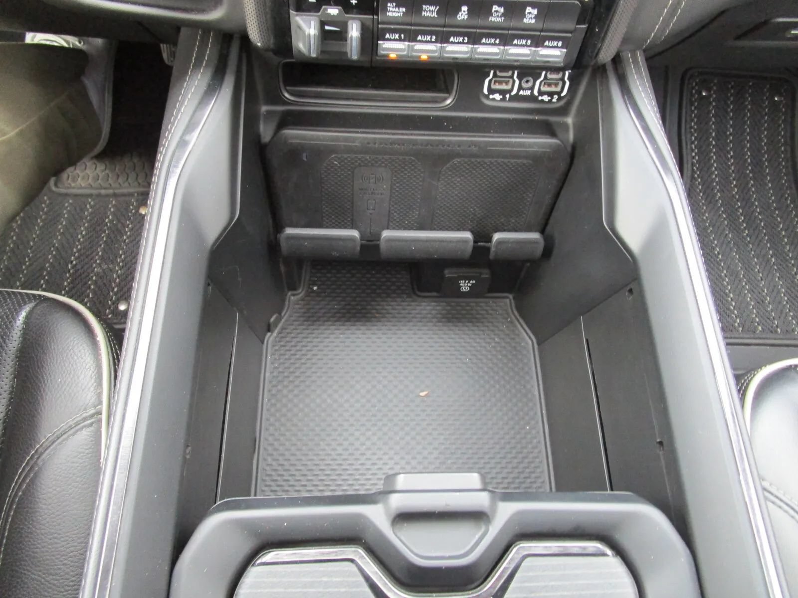 Used 2022 RAM 2500 Limited AWD/4WD image 34