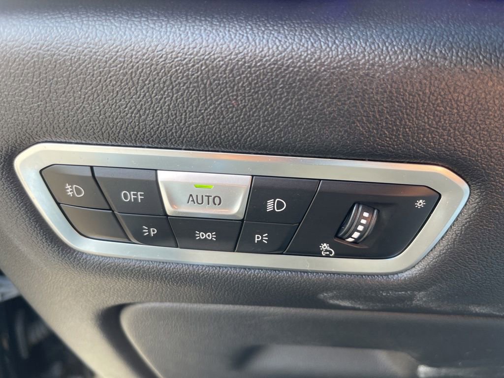 Used 2019 BMW X5 xDrive40i w/ Convenience Package image 16
