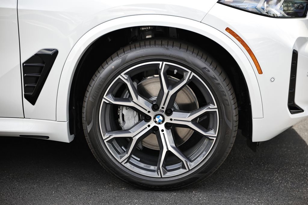 New 2026 BMW X5 xDrive50e w/ M Sport Package image 5