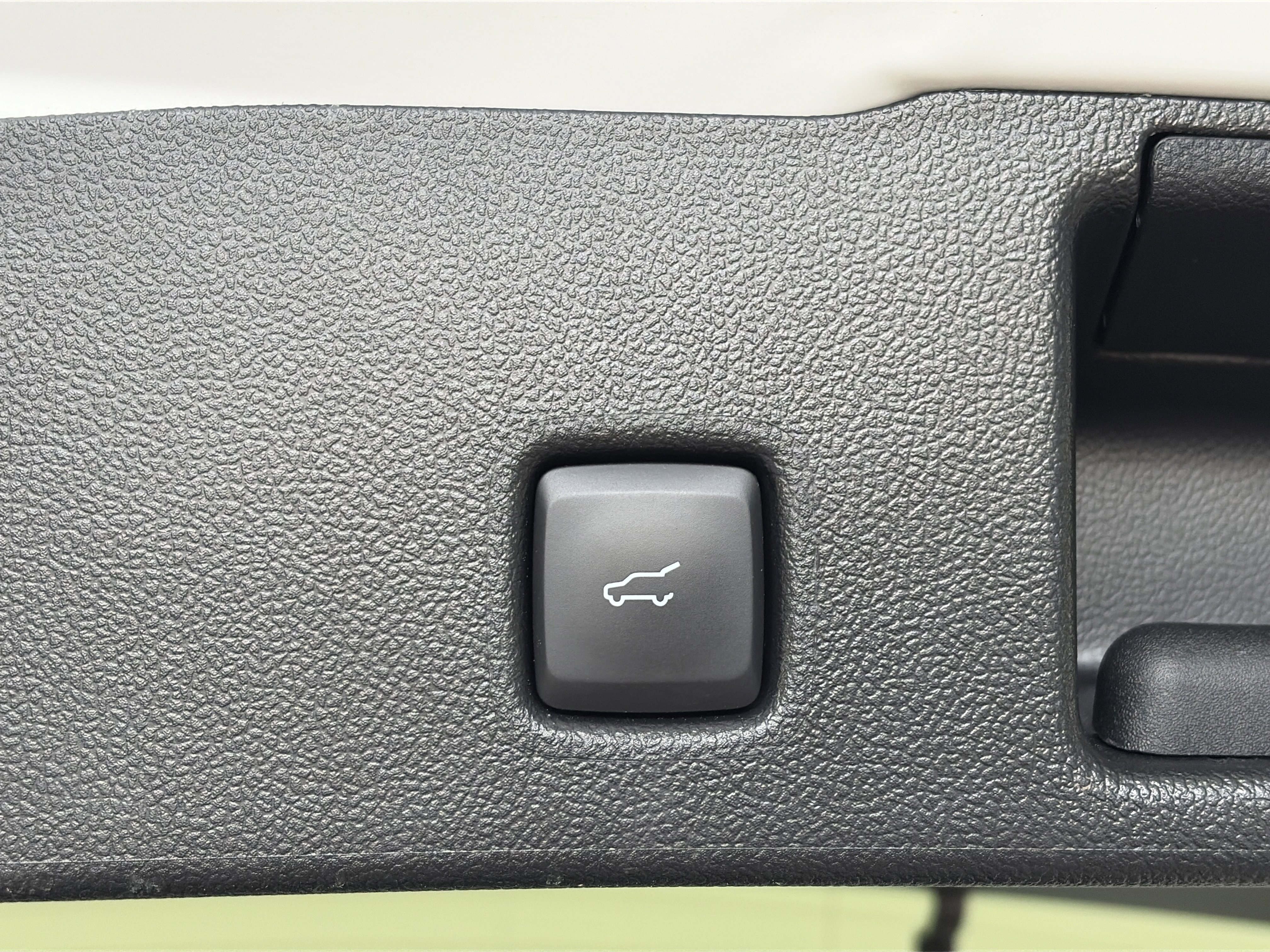 Used 2023 Ford Escape Active image 15