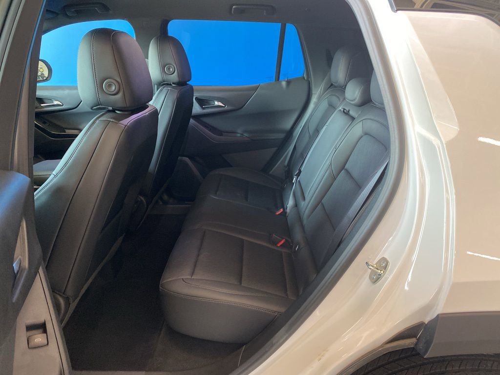 New 2026 Chevrolet Equinox LT w/ Convenience Package II image 11