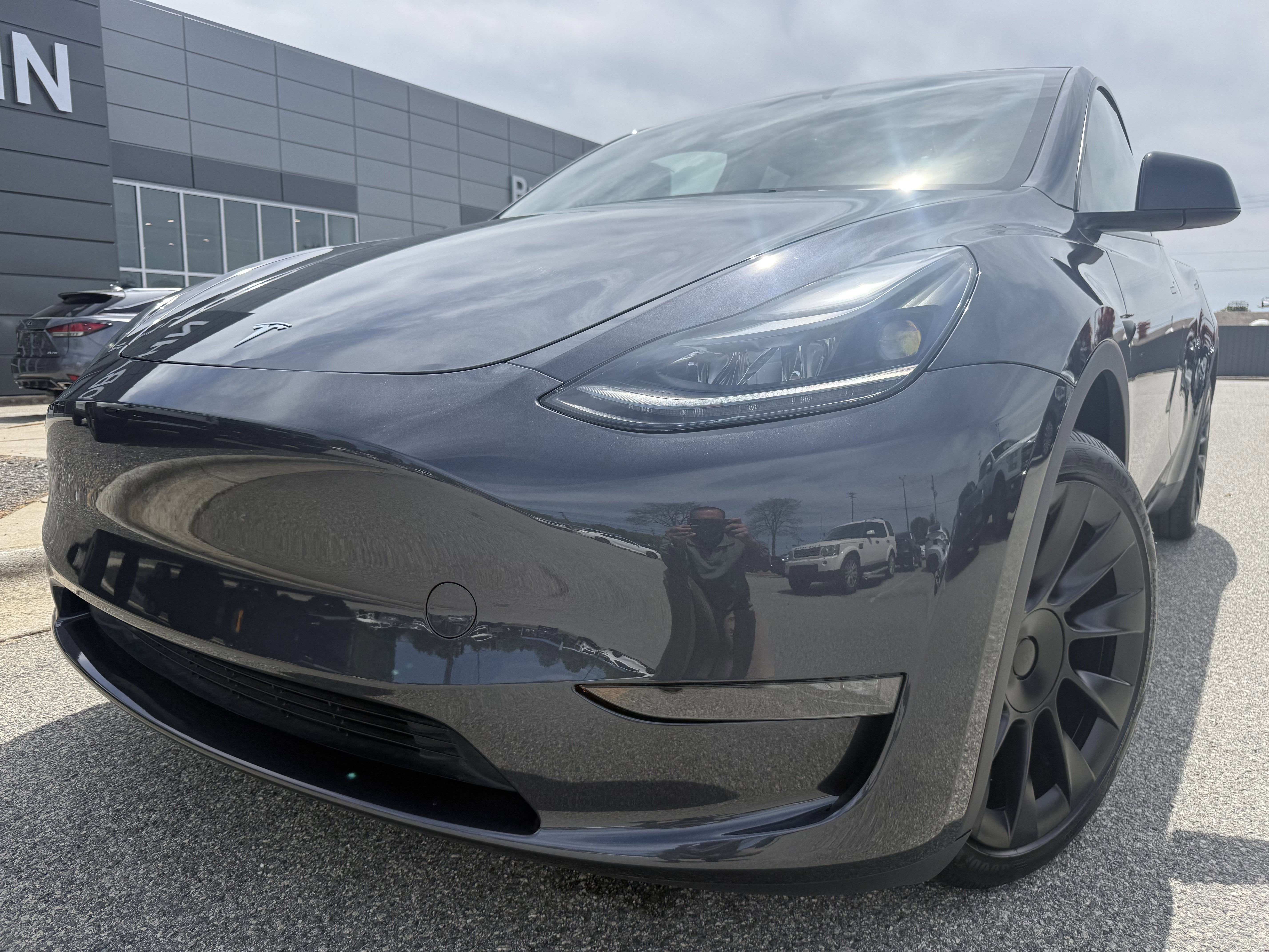 Used 2024 Tesla Model Y Long Range image 4