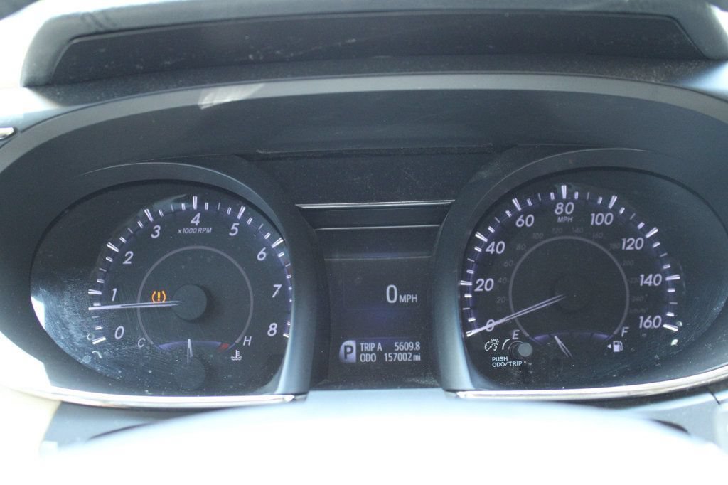 Used 2015 Toyota Avalon XLE Touring FWD image 13