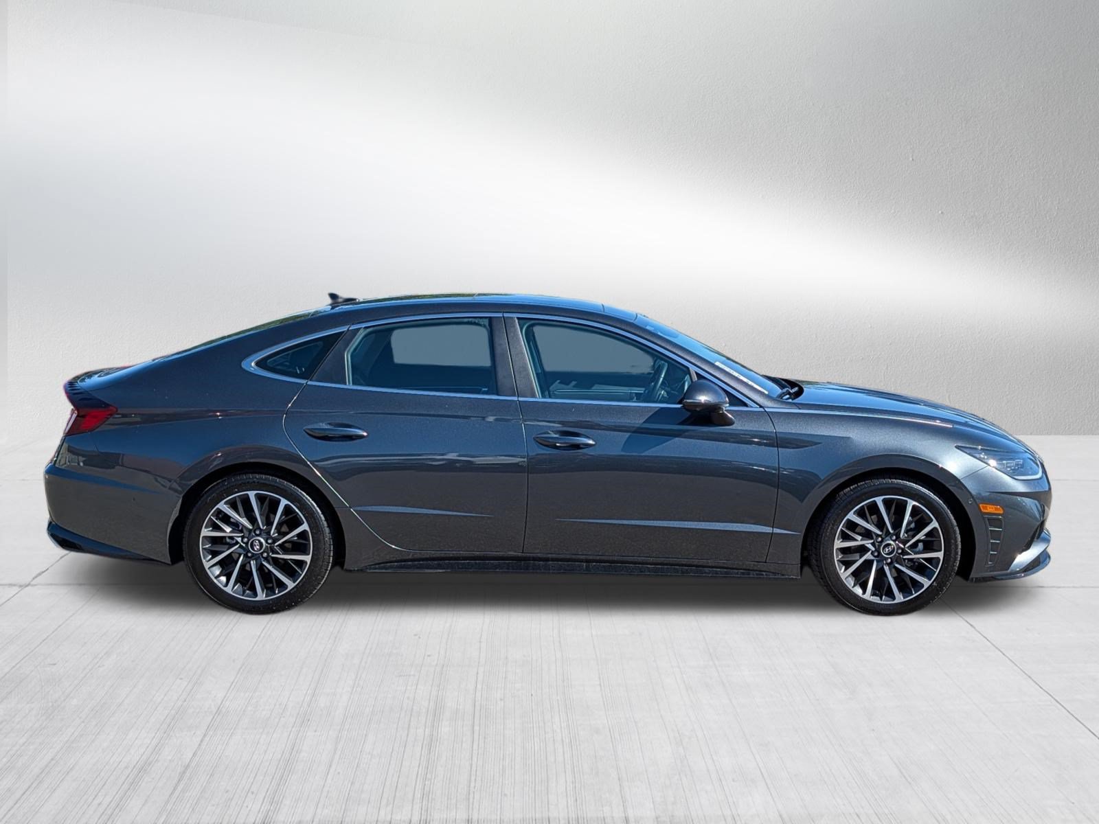 Certified 2023 Hyundai Sonata Limited FWD image 8