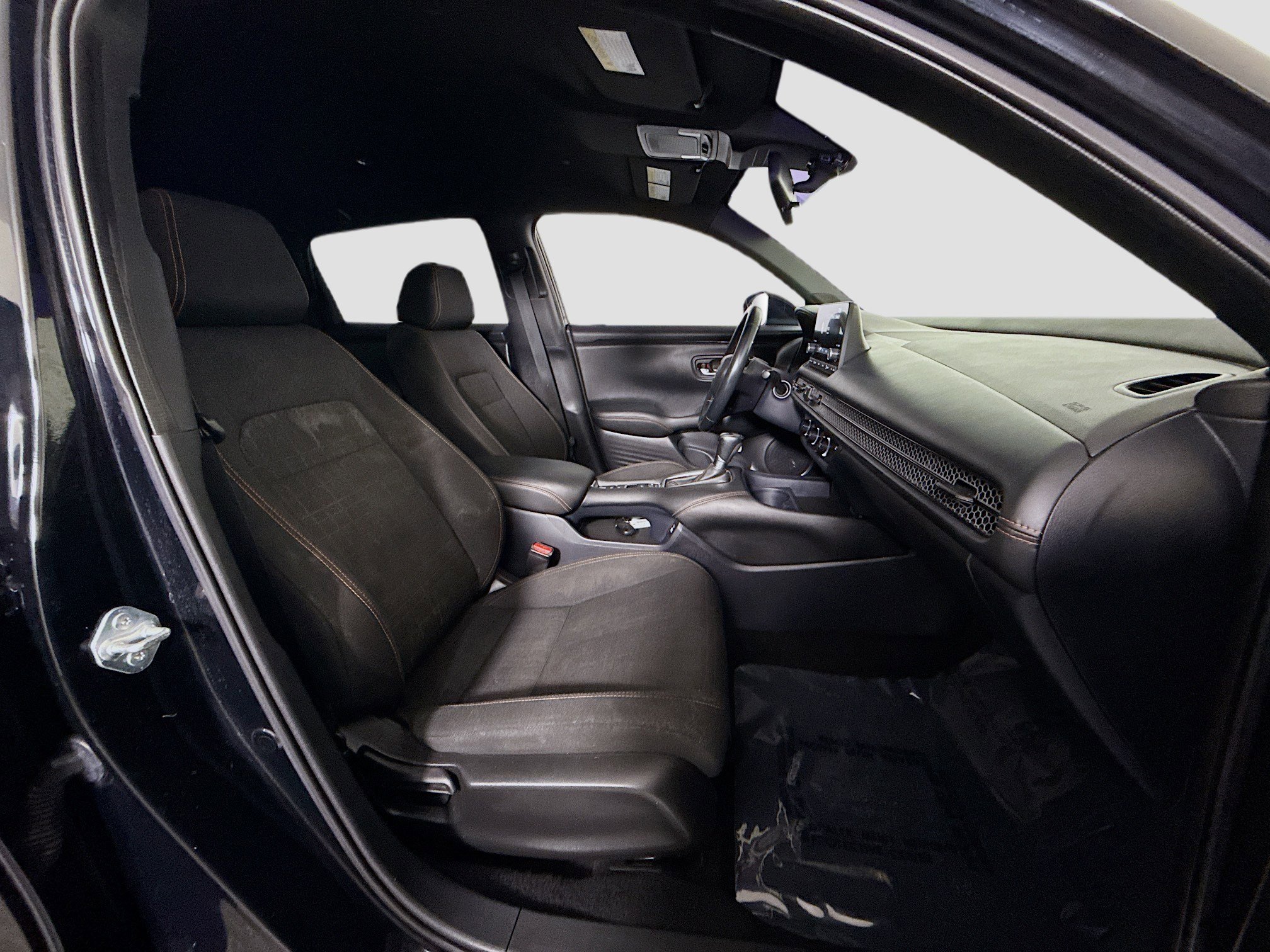 Used 2023 Honda HR-V Sport image 29