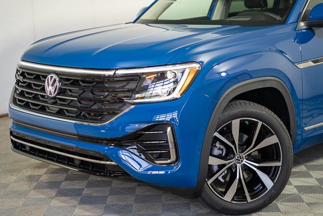 New 2025 Volkswagen Atlas SEL Premium R-Line image 4