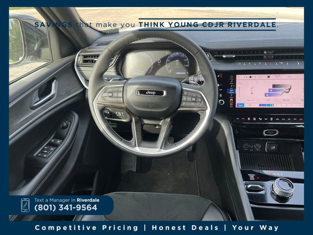 New 2026 Jeep Grand Cherokee Altitude image 13