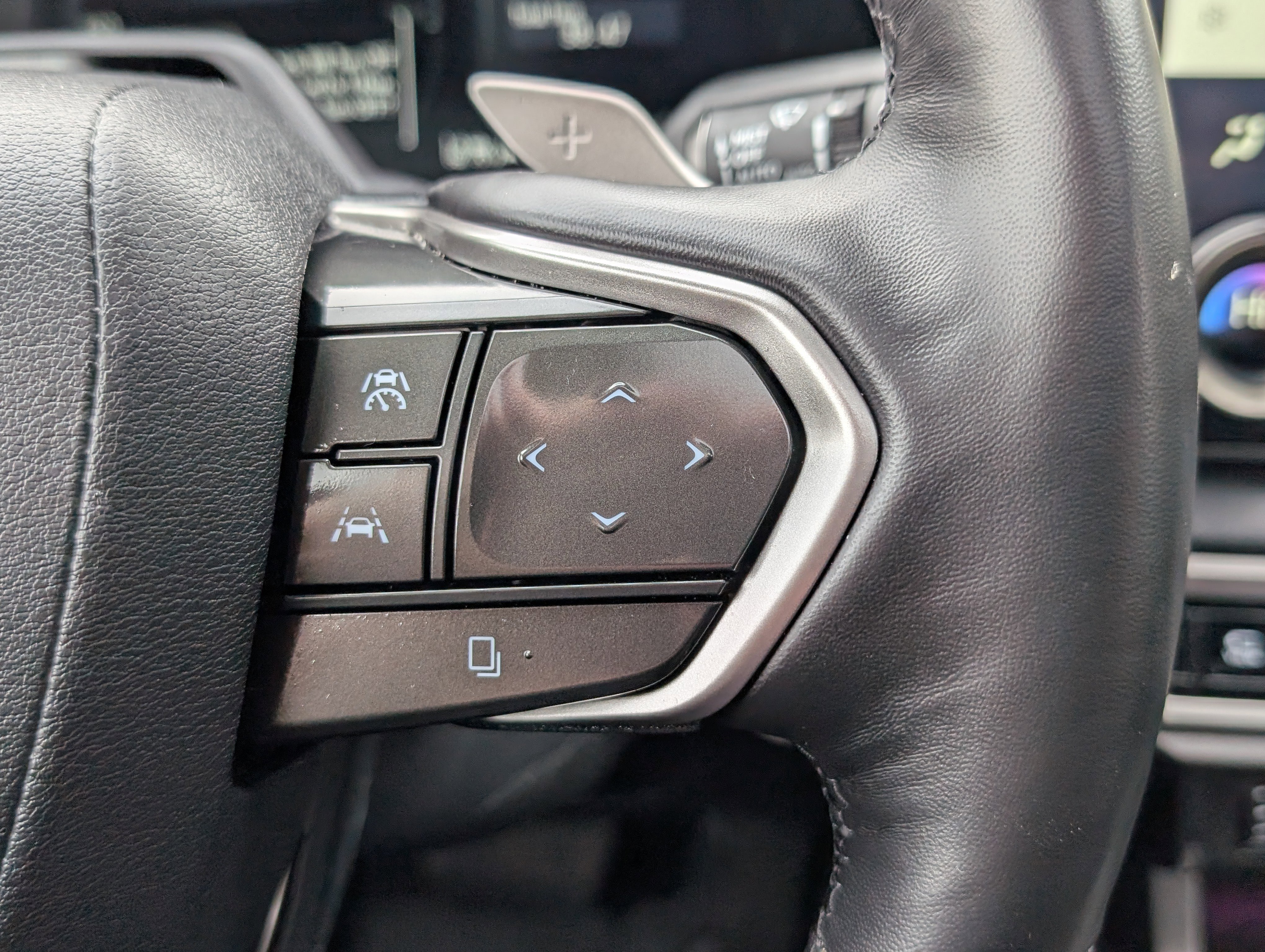 Certified 2025 Lexus RX 450h AWD w/ Convenience Package image 26