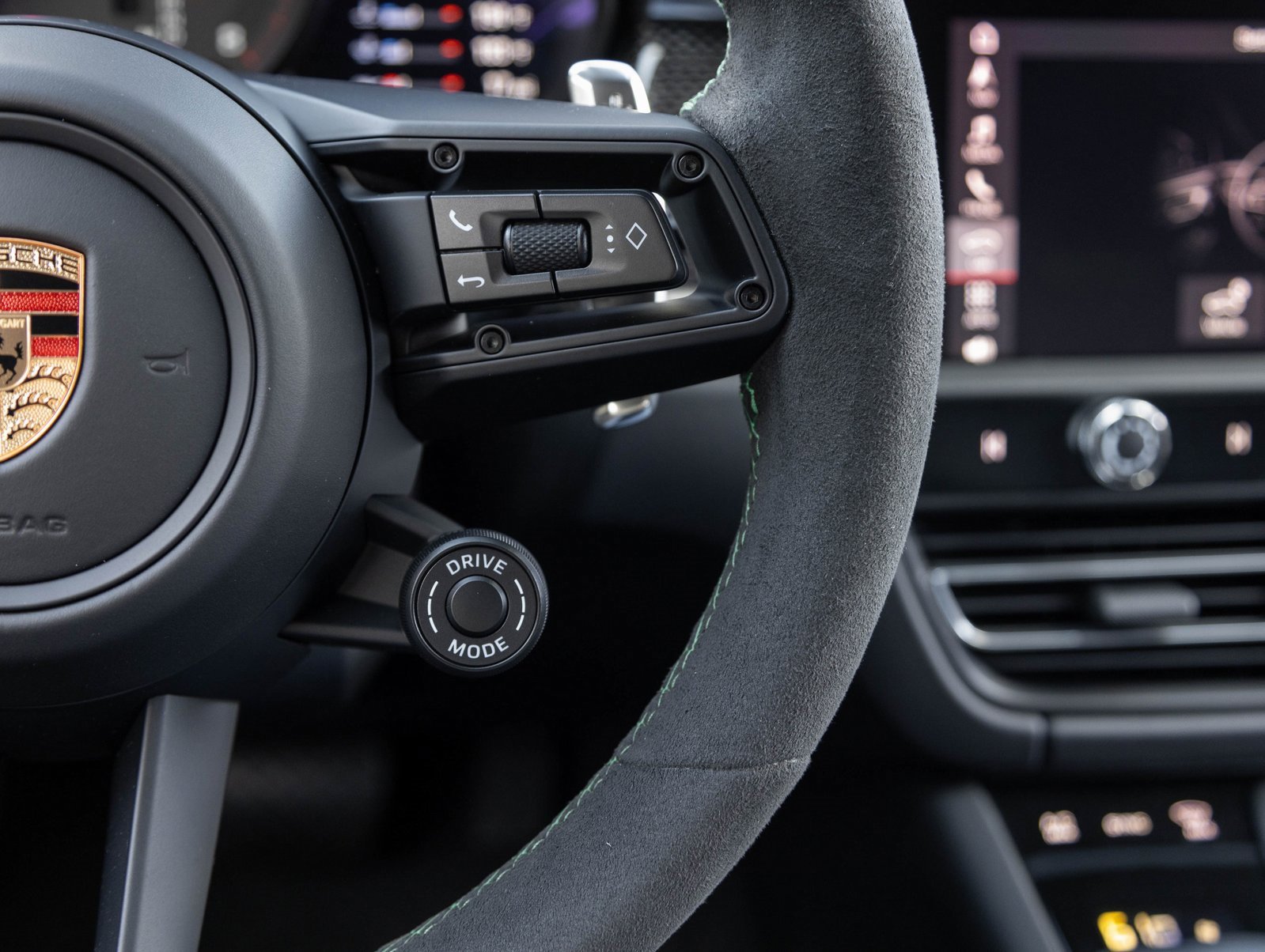 New 2026 Porsche Macan GTS image 16