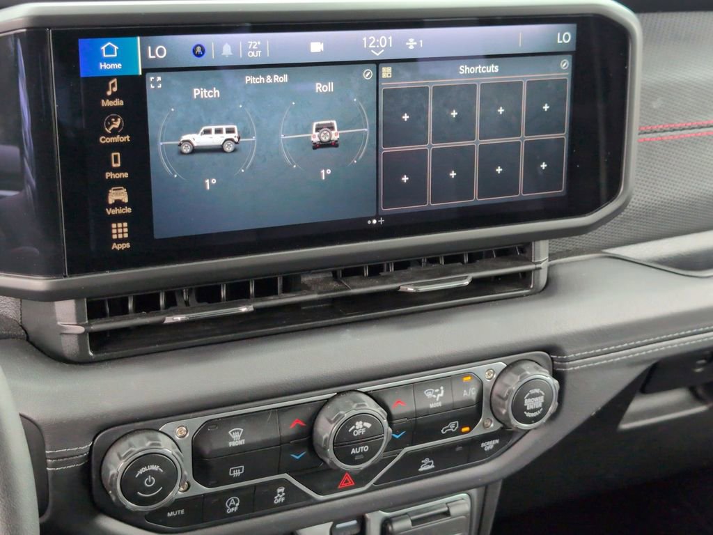 Used 2025 Jeep Wrangler Unlimited Rubicon image 19