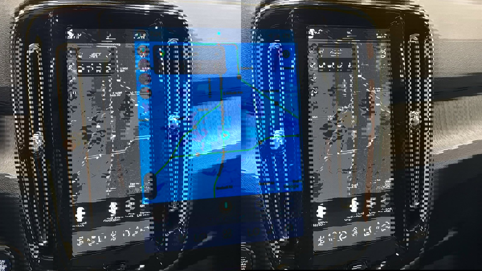 Used 2026 Volvo XC40 B5 Plus w/ Protection Package Premier AWD/4WD image 16