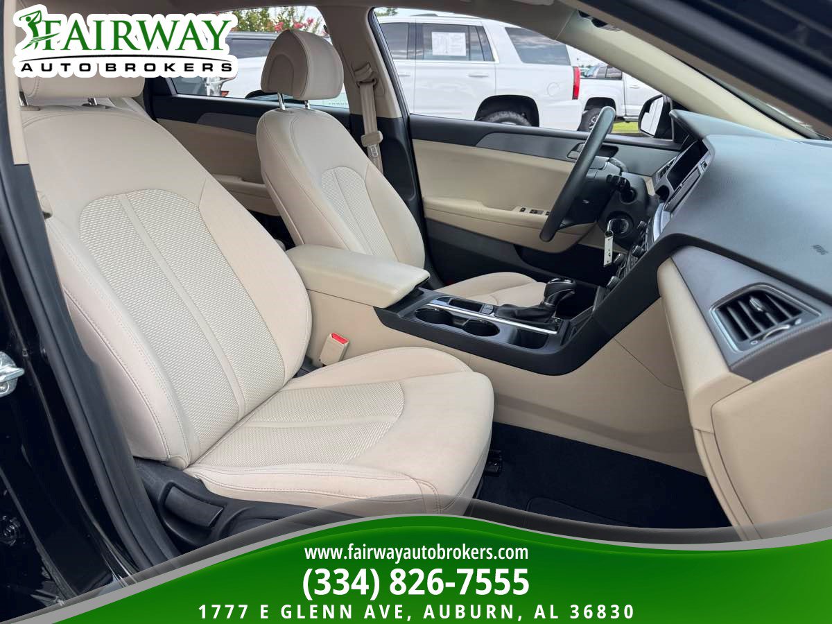 Used 2017 Hyundai Sonata SE FWD image 13