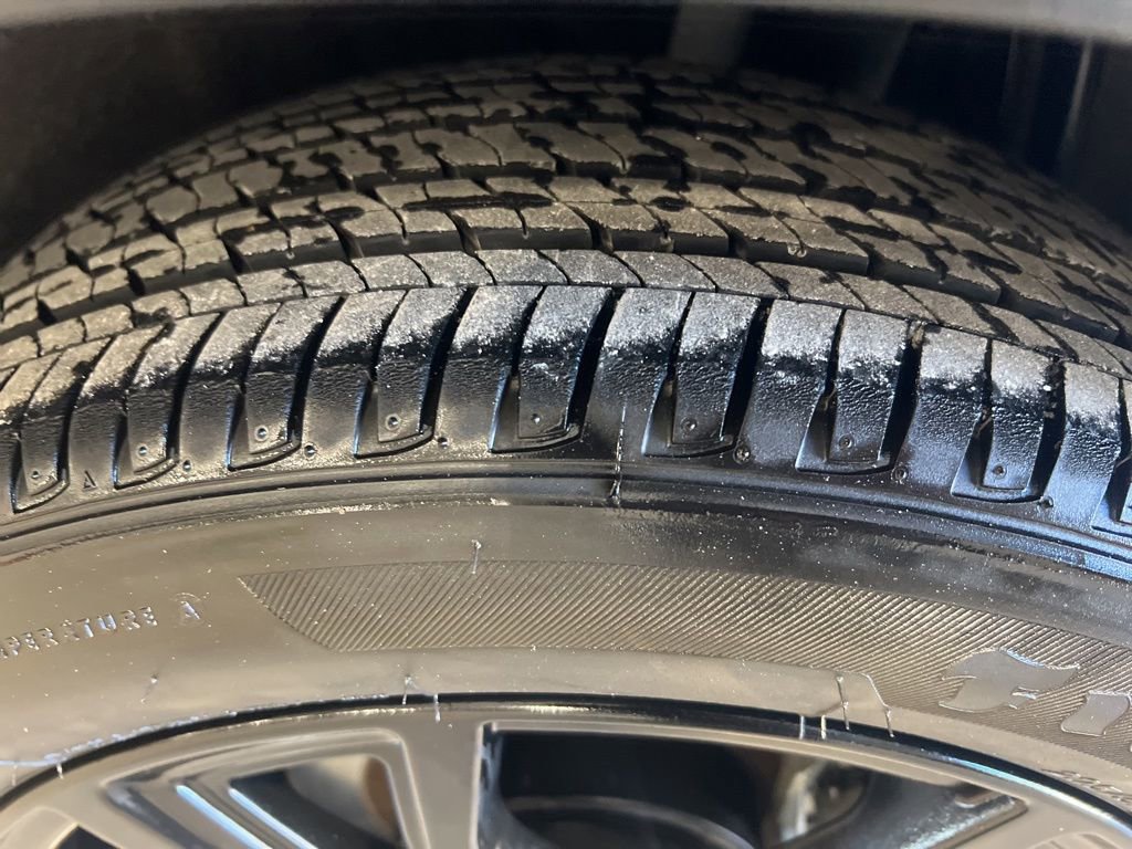 Certified 2024 Nissan Kicks SR w/ SR Premium Package image 46