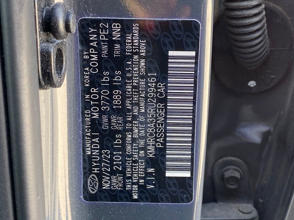 Used 2024 Hyundai Venue SEL image 31