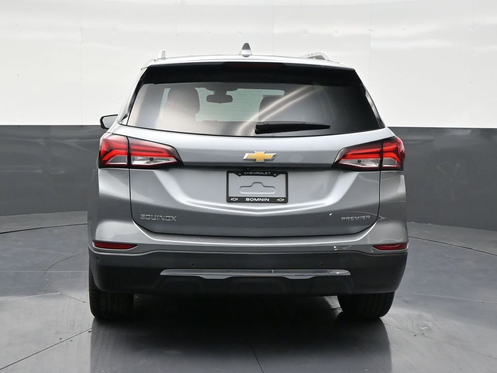 Used 2024 Chevrolet Equinox Premier image 4