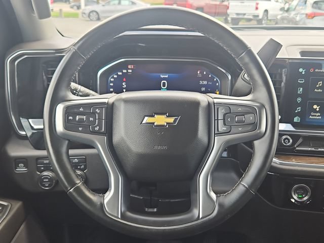 Used 2024 Chevrolet Silverado 1500 LT AWD/4WD image 15