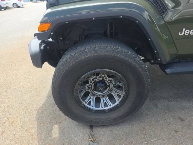 Used 2022 Jeep Gladiator Overland w/ Popular Equipment Package AWD/4WD image 8