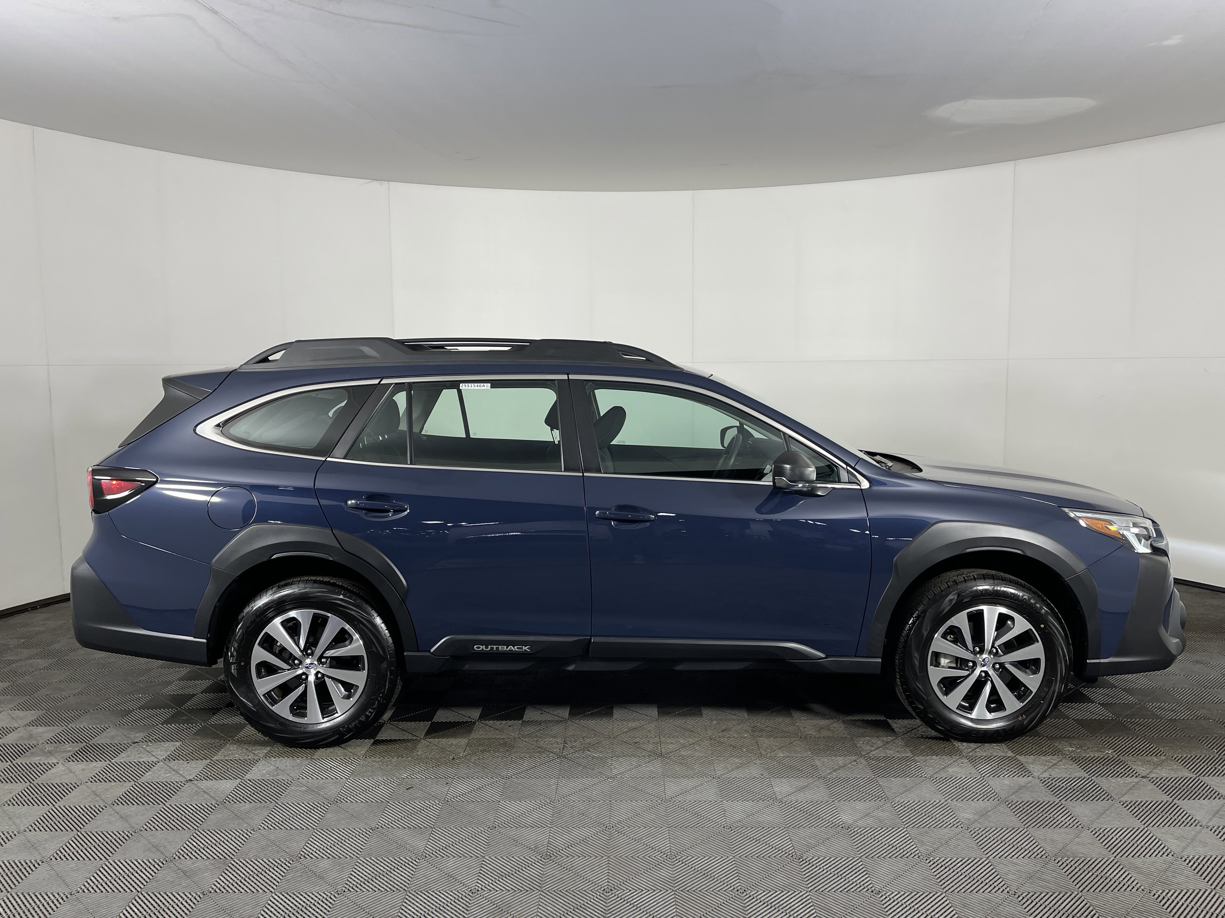 Used 2023 Subaru Outback 2.5i image 5