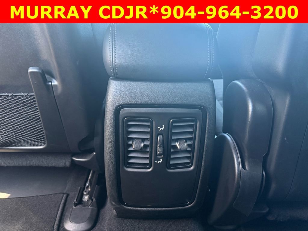 Certified 2024 Dodge Durango SXT w/ 3rd Row Seating Group image 28