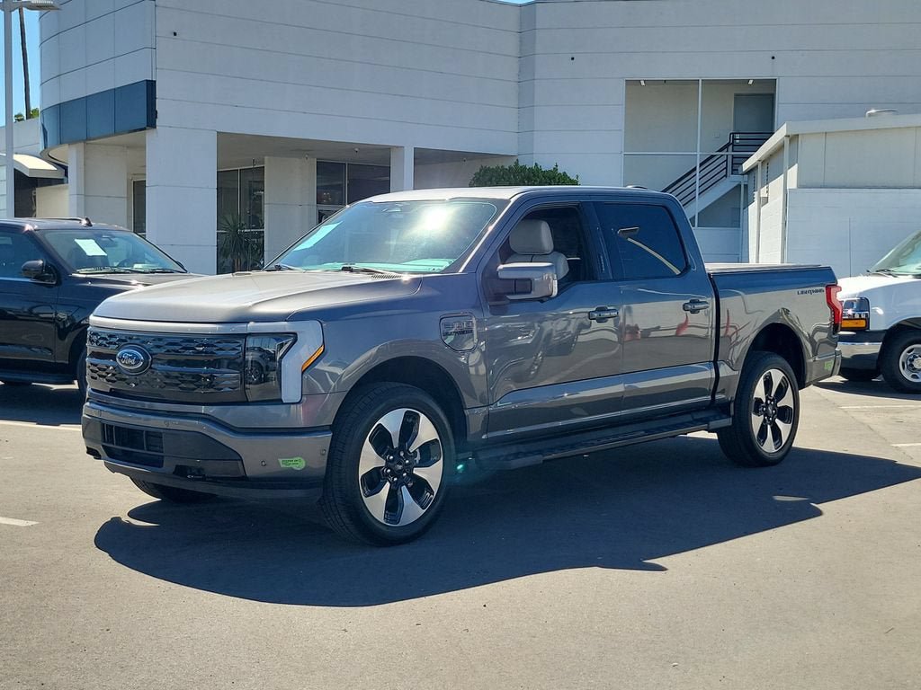Used 2023 Ford F150 Lightning Platinum AWD/4WD image 2