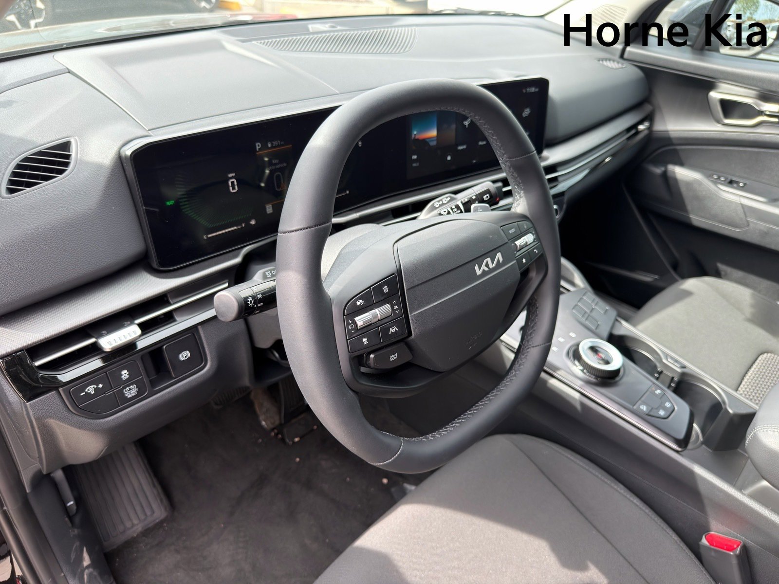 New 2026 Kia Sportage LX FWD image 11